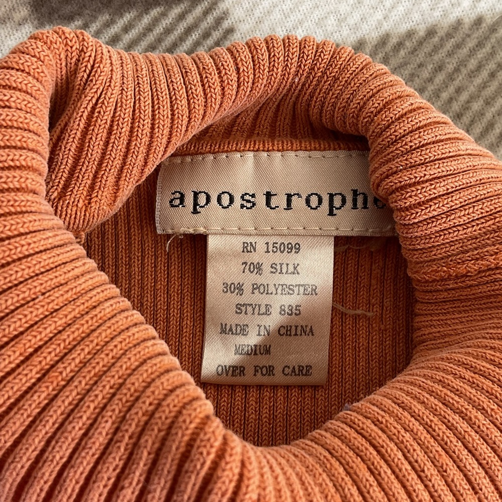 🧡🥾vintage turtleneck🥾🧡